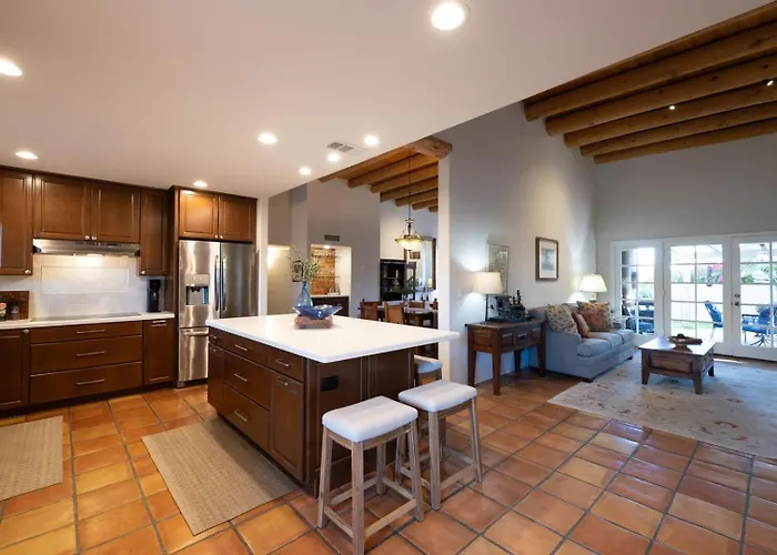 Claremont Holiday home
