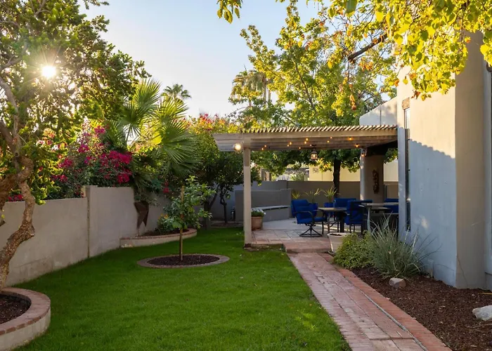 Claremont * Phoenix